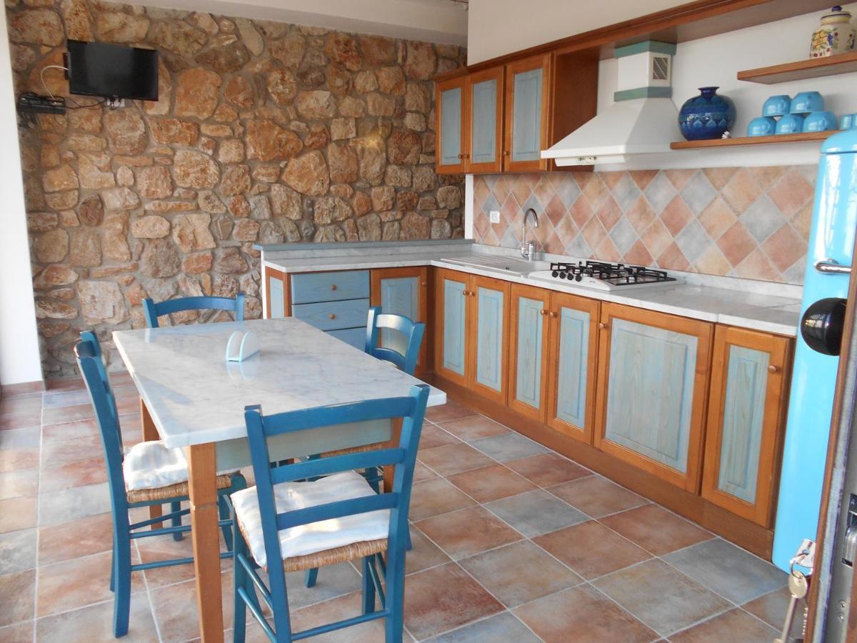 Villatramontistella Suite กาโปลิเวรี ภายนอก รูปภาพ