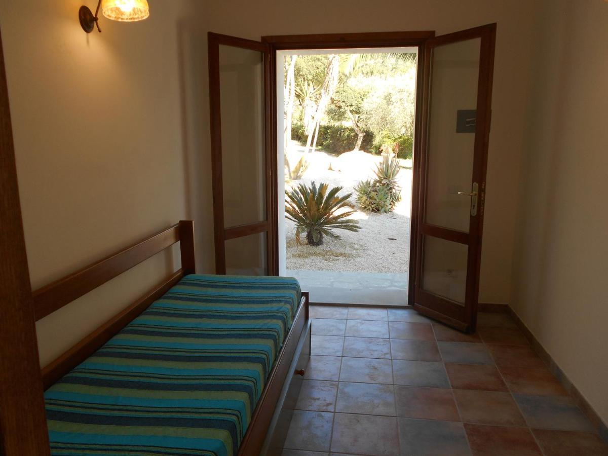 Villatramontistella Suite กาโปลิเวรี ภายนอก รูปภาพ